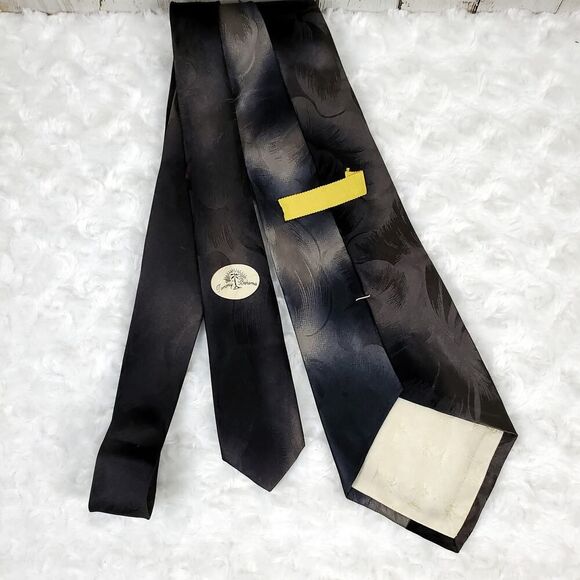 Tommy Bahama Feather Print Silk Tie Gray Red - Picture 5 of 8